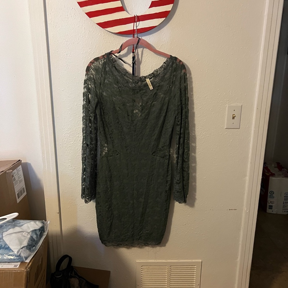 FREE PEOPLE Forest Green Lace Long Sleeve Dress. TRULY STUNNING!!